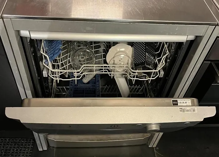 La Casa Con La Fontana Di Pietra 2 شقة تورينو