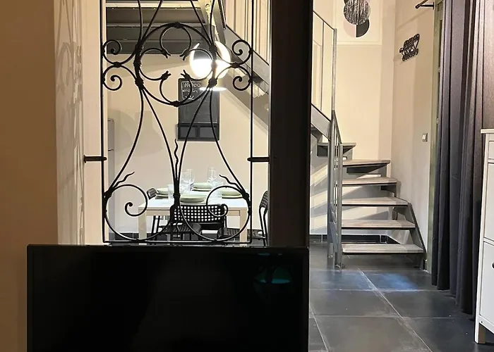 La Casa Con La Fontana Di Pietra 2 شقة *