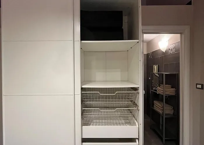 La Casa Con La Fontana Di Pietra 2 *