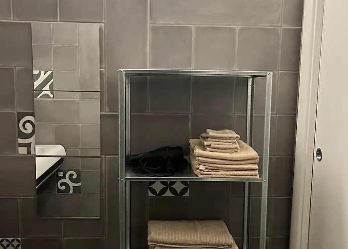 La Casa Con La Fontana Di Pietra 2 Apartment Turin