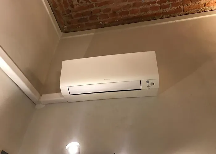 شقة La Casa Con La Fontana Di Pietra 2 *